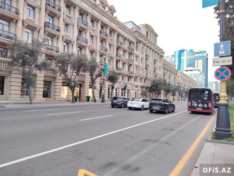 Köhnə tikili Satılır , Səbail r., Sahil m., 4 otaq, 175 m² Köhnə tikili Satılır , Səbail r., Sahil m., 4 otaq, 175 m²