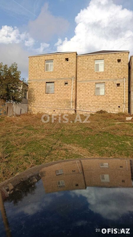 Torpaq satılır, Bakı