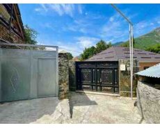 Həyət evi kirayə verilir, Qax r