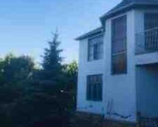 Bağ evi kirayə verilir, Nabran qəs