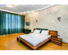 4-otaqlı yeni tikili kirayə verilir, 28 May m., 200 m