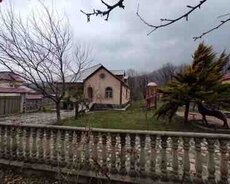 Həyət evi kirayə verilir, Qəbələ r