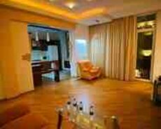 4-otaqlı mənzil kirayə verilir, Nizami küç., 185 m