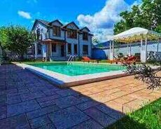Villa kirayə verilir, Qəbələ ş