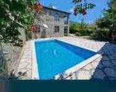 Villa kirayə verilir, Qəbələ ş