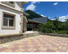 Villa kirayə verilir, Qəbələ r