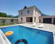 Villa kirayə verilir, Qəbələ r