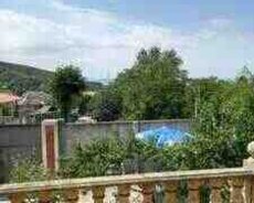 Villa kirayə verilir, Şəki ş