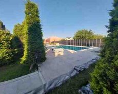 Bağ evi kirayə verilir, Şüvəlan qəs