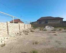 10 sot torpaq sahəsi, Binə qəs