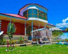 Həyət evi kirayə verilir, Qəbələ r