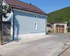 Həyət evi kirayə verilir, Oğuz ş