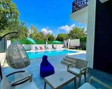 Villa kirayə verilir, Qəbələ r