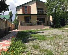 Həyət evi kirayə verilir, Qəbələ r