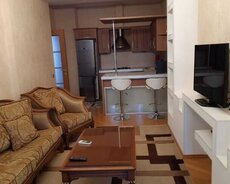 "28 May" mt/s 2 otaqlı mənzil kirayə verilir