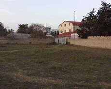 Buzovna qəsəbəsində torpaq satılır