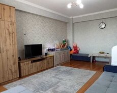 Xırdalan, Xırdalan ŞəhKiristal 2At Heykəlisürətqatarın Yanı
