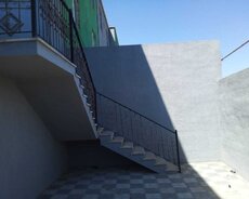 Xırdalan, 3 otaq heyet evi kirditnen satllr