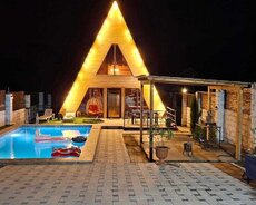 Qəbələ, İsti Hovuzlu A-frame
