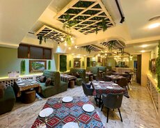 Nəsimi r., Memar Əcəmi m.