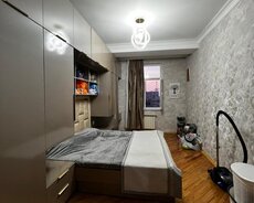 Nizami r., Qara Qarayev m.