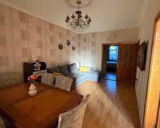 Nəsimi r., Memar Əcəmi m.