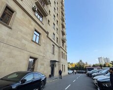 Nəsimi r., 28 May m.