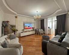 Nizami r., Qara Qarayev m.