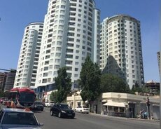 Nəsimi r., 28 May m.