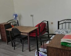 Xırdalan, 3 Tələbə qıza 1 otaqlı