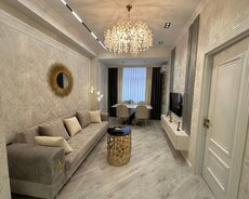 Nizami r., Qara Qarayev m.