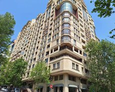 Nəsimi r., 28 May m.