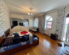 Nizami r., Xalqlar Dostluğu m.