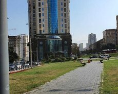 Nəsimi r., 28 May m.