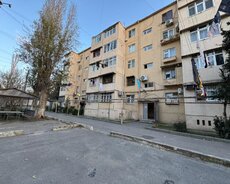 Nizami r., Xalqlar Dostluğu m.