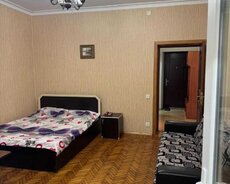 Nizami r., Qara Qarayev m.