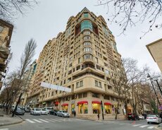 Nəsimi r., 28 May m.