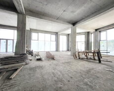 Nəsimi r., 28 May m.