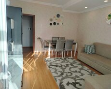 Xırdalan, İşıqlı ev