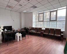 Nəsimi r., 28 May m.