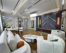 Nizami r., Qara Qarayev m.