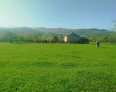 Quba, istəyən olsa bir neçə sotda ala bilər