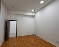 Nəsimi r., 28 May m.