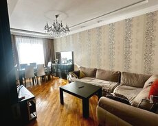 Nizami r., Qara Qarayev m.