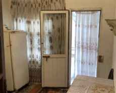 Xətai r., Həzi Aslanov m.