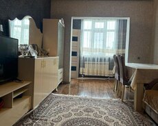 Nizami r., Xalqlar Dostluğu m.