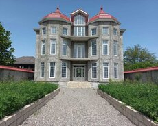 Quba, Heyet evi satılır