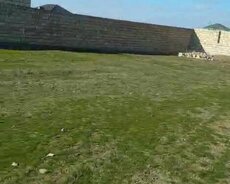 Lökbatan yolunun üstündə10 sot olan torpaq sahesi satılır