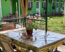 Quba, Qubada səliqəli, təmiz gűnlűk kirayə ev