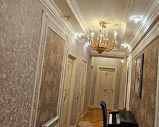 Xırdalan, Super təmirli, kupçalı bina evi satılır